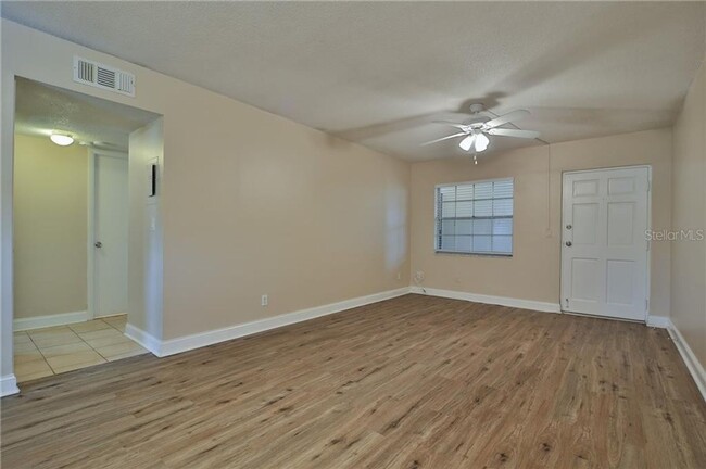 Building Photo - South Tampa Condo - Available April 1st
