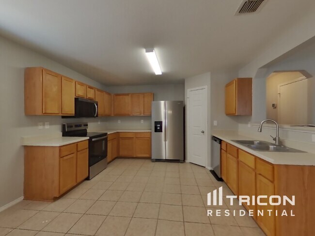 Foto del edificio - 353 Willow View