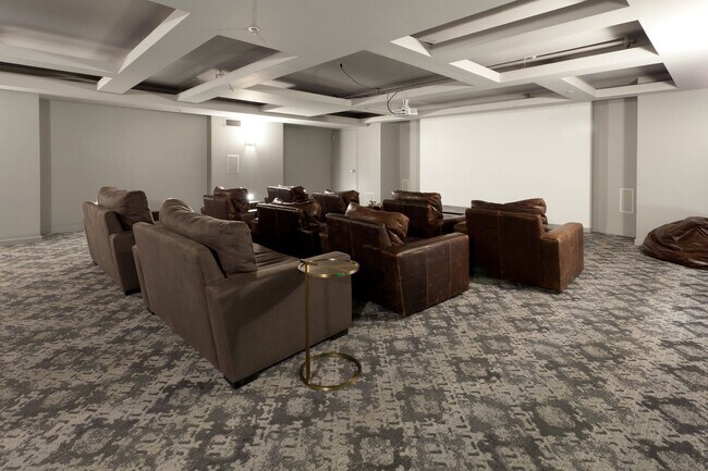 Foto del edificio - 555 4th St