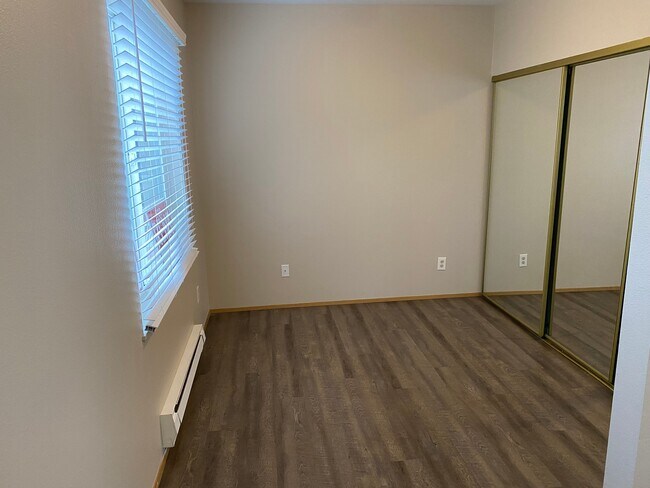 Foto del edificio - 334 Wells Ave S