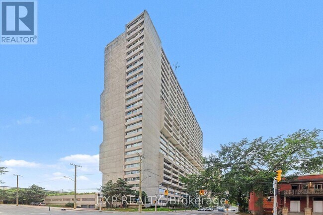 Photo du bâtiment - 500 Laurier Ave W