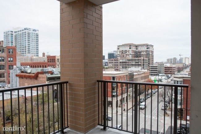 Foto del edificio - 708 N Wells St