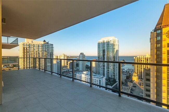 Foto del edificio - 275 1st Ave S