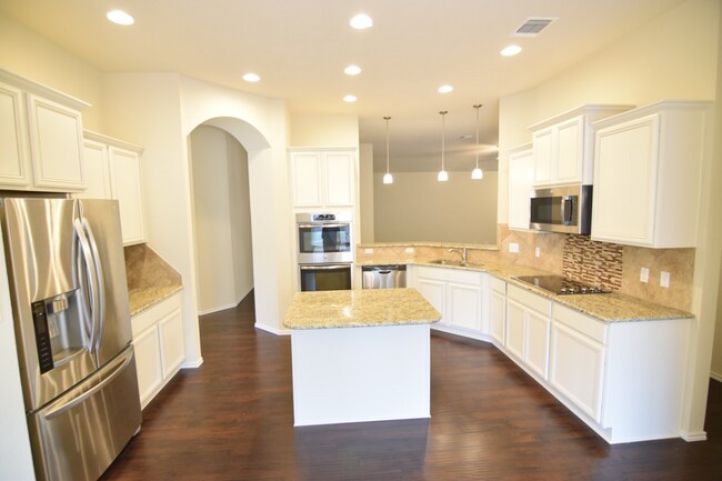 Building Photo - 1140 Emerald Gate Dr