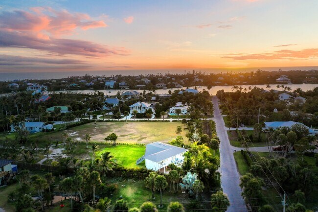 Foto del edificio - 6093 Henderson Rd