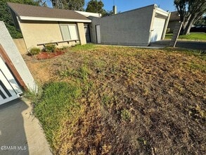Building Photo - 2259 N Hietter Ave