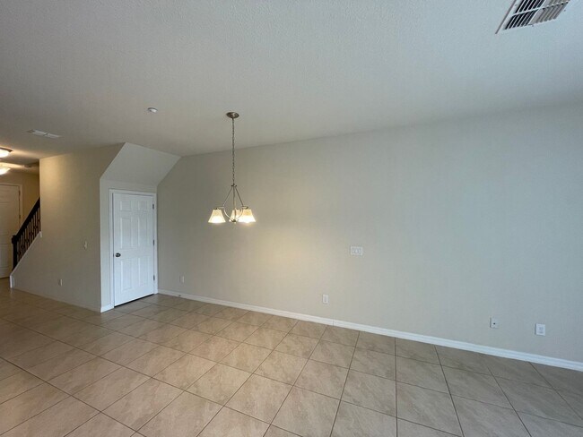 Foto del edificio - 3/2.5 Town Home in Winter Park in Aloma Tr...