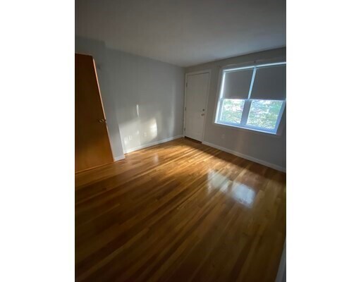 Foto del edificio - 27 School Ave