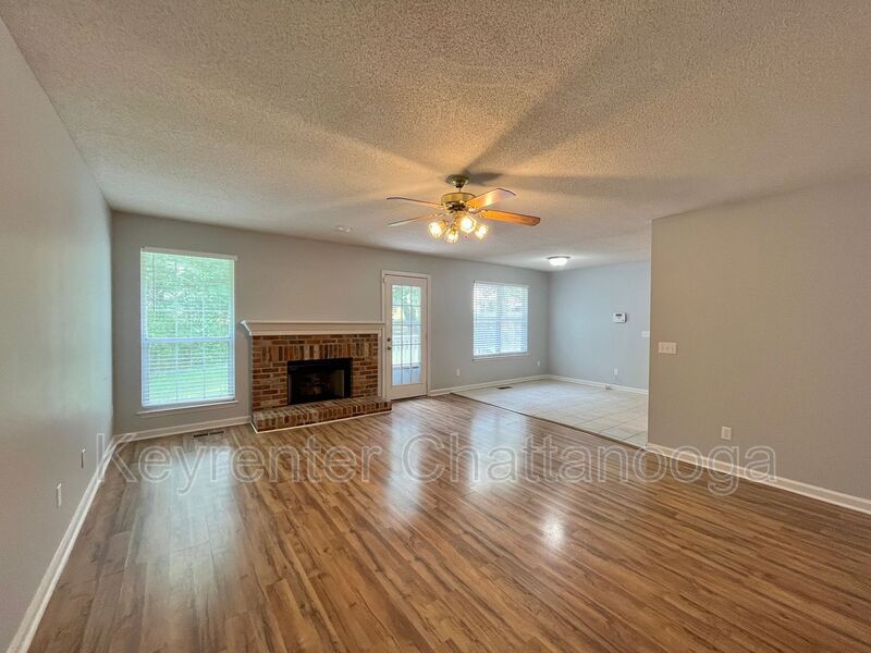 Photo - 6003 Hunter Rd