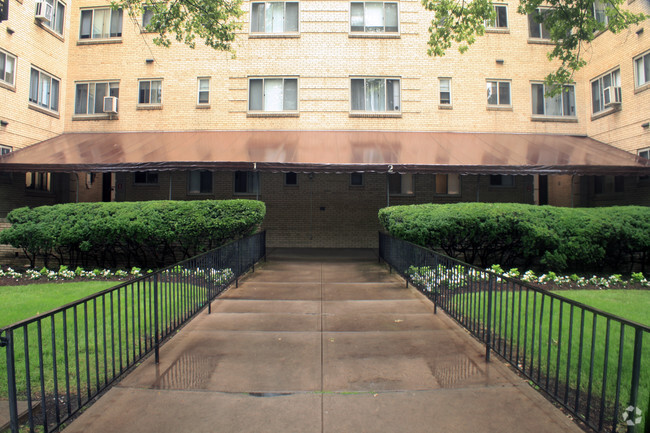 Building Photo - Amberson Gardens