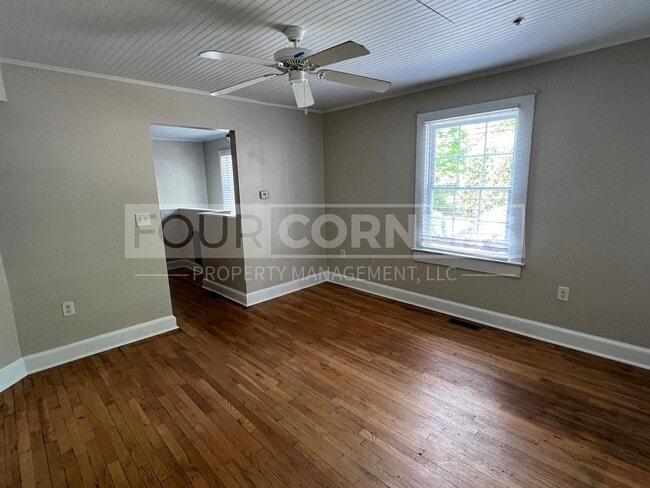 Building Photo - Charming 2 Bedroom 2 Bath in Historic Building