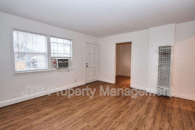 Foto del edificio - 5302 Gordon Dr