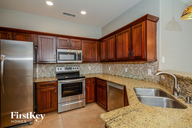 Foto del edificio - 12918 W Columbine Dr