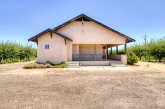 Building Photo - 2962 De Wolf Ave