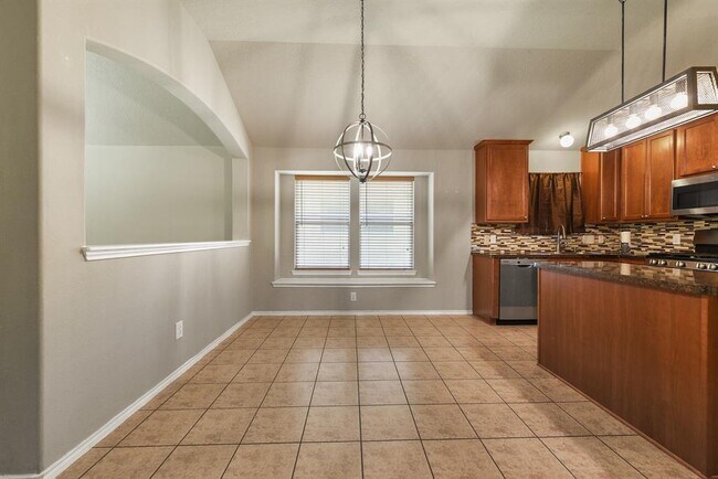 Foto del edificio - 8019 Branson Park Ln