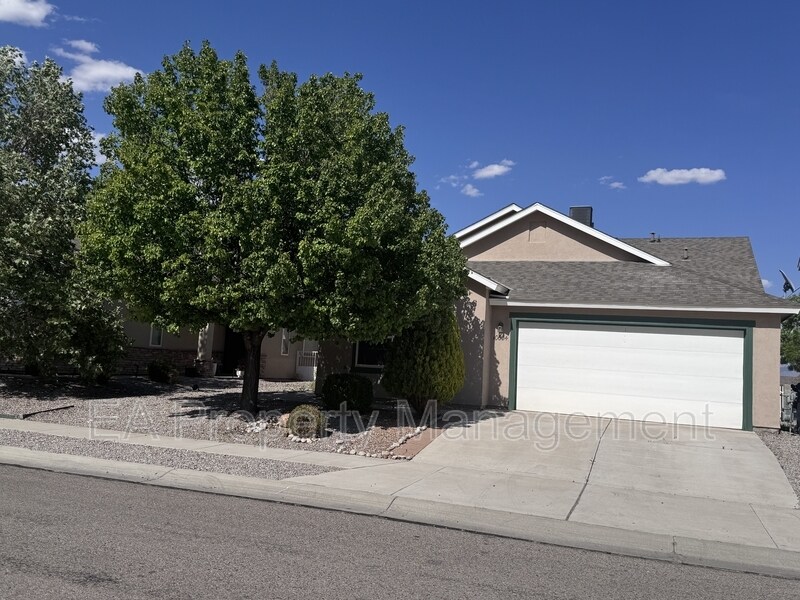 Primary Photo - 10604 Calle Merida NW