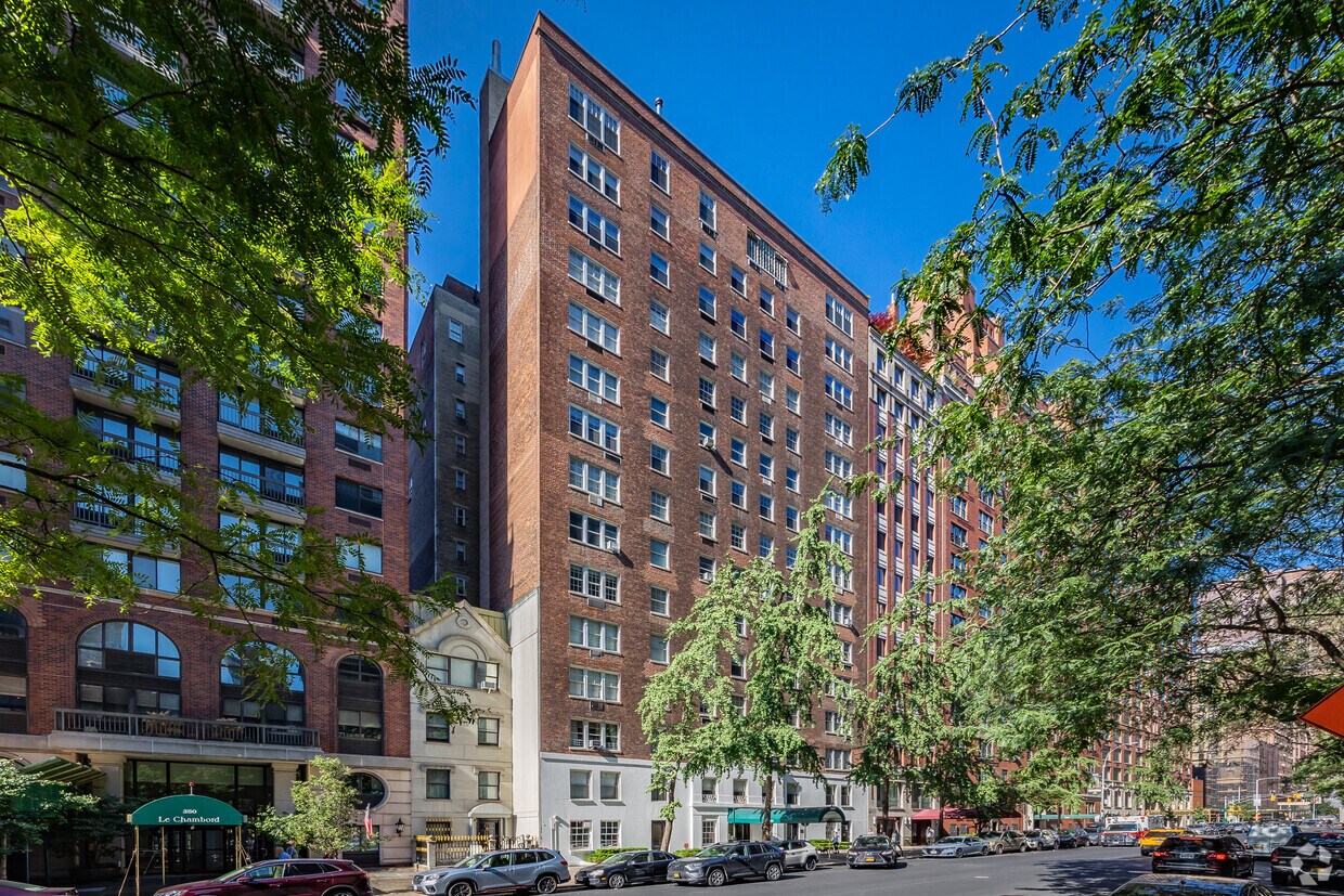 Building exterior - 342 E 72nd St