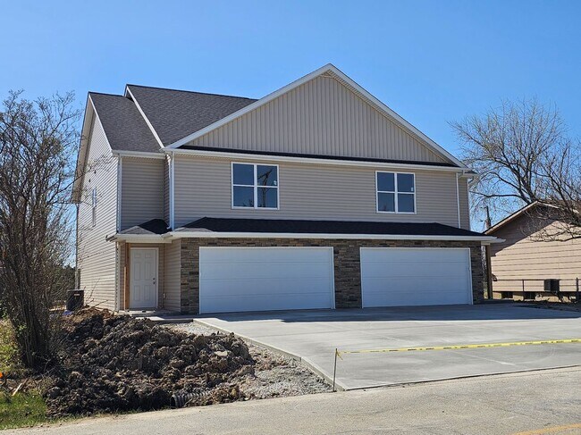 Foto del edificio - 624 Westwoods Rd