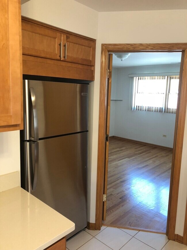 Foto del edificio - 8010 W Addison St