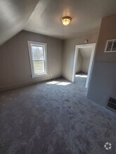 Building Photo - 1320 Kewaunee St