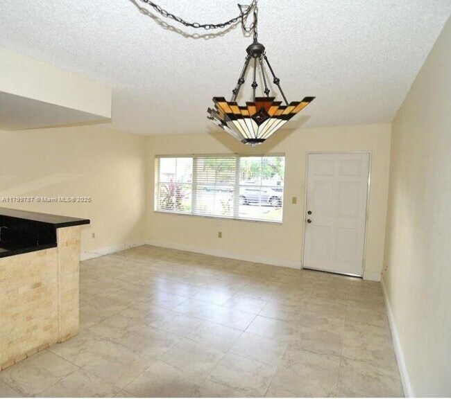 Foto del edificio - 510 NW 86th Pl