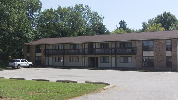 Building Photo - 1048 Brookshire Ct