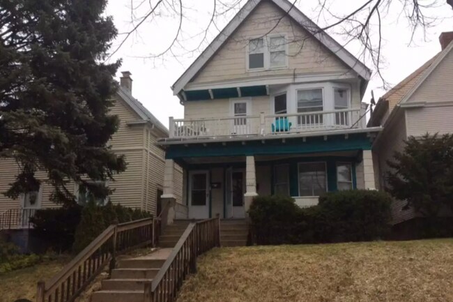 Foto del edificio - 3448 N Newhall St