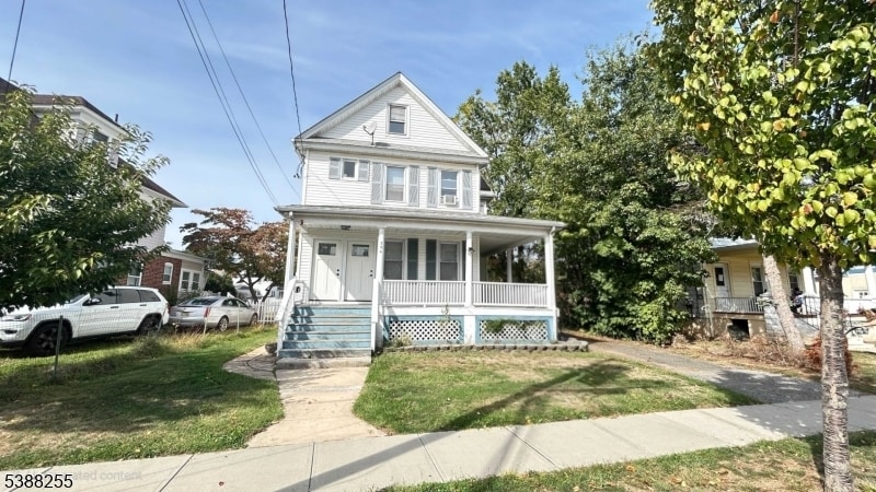 Foto principal - 354 W 2nd St