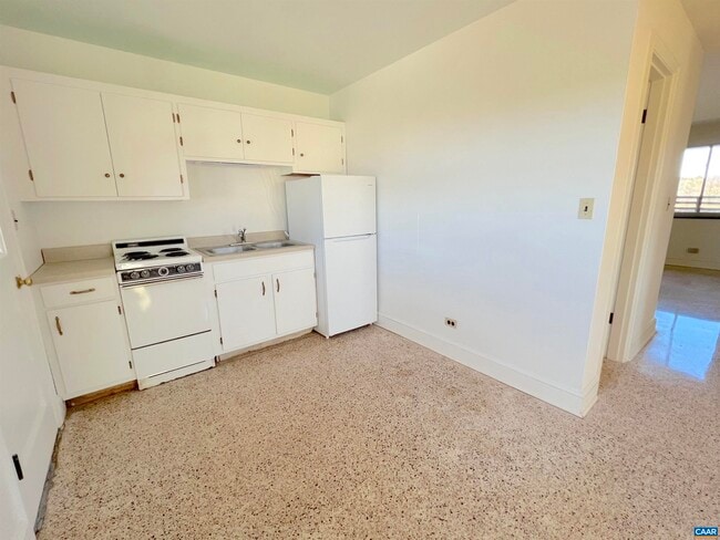 Building Photo - 2617 Bonny View Ln