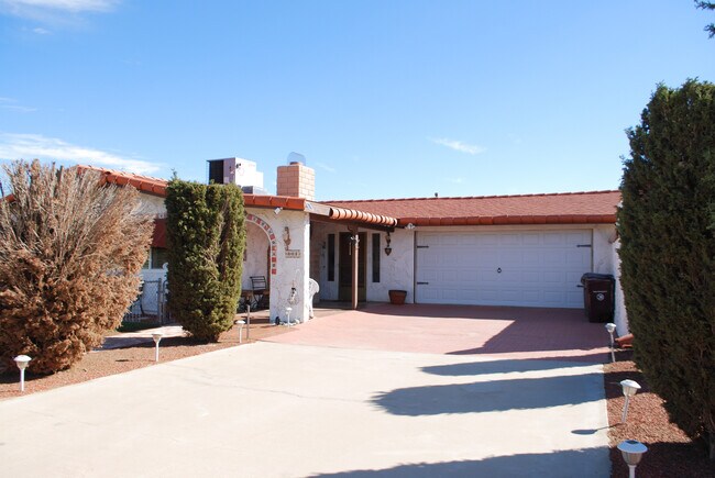Foto del edificio - 6817 Warren Vista Ave