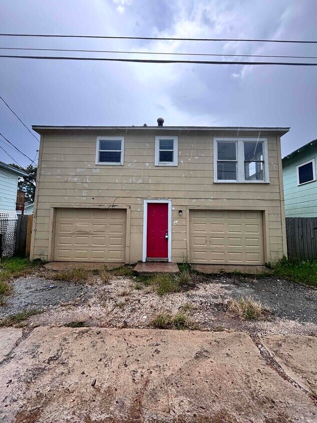 Foto principal - 3312 Illinois St