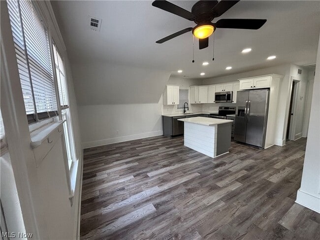 Building Photo - 4115 Whitman Ave