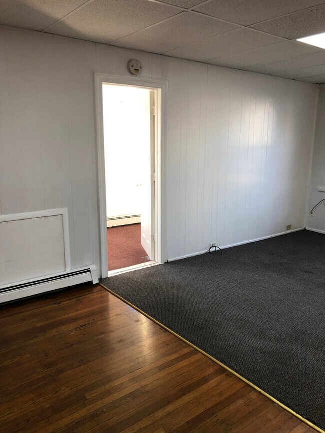 Building Photo - 1532 Emerson Pl