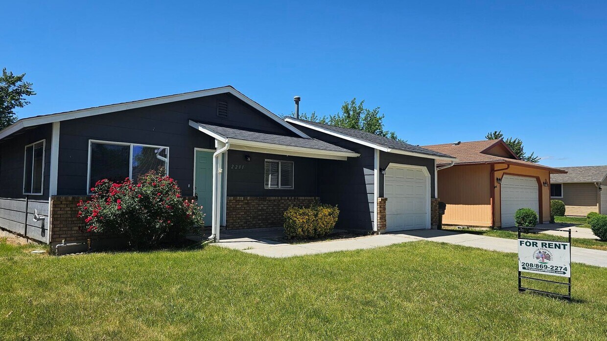 Primary Photo - Located in Beautiful Meridian