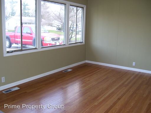Building Photo - 1205 Cambridge Dr