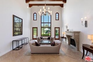 Foto del edificio - 2134 La Mesa Dr