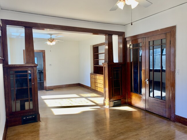 Building Photo - 3633 Palatine Ave N