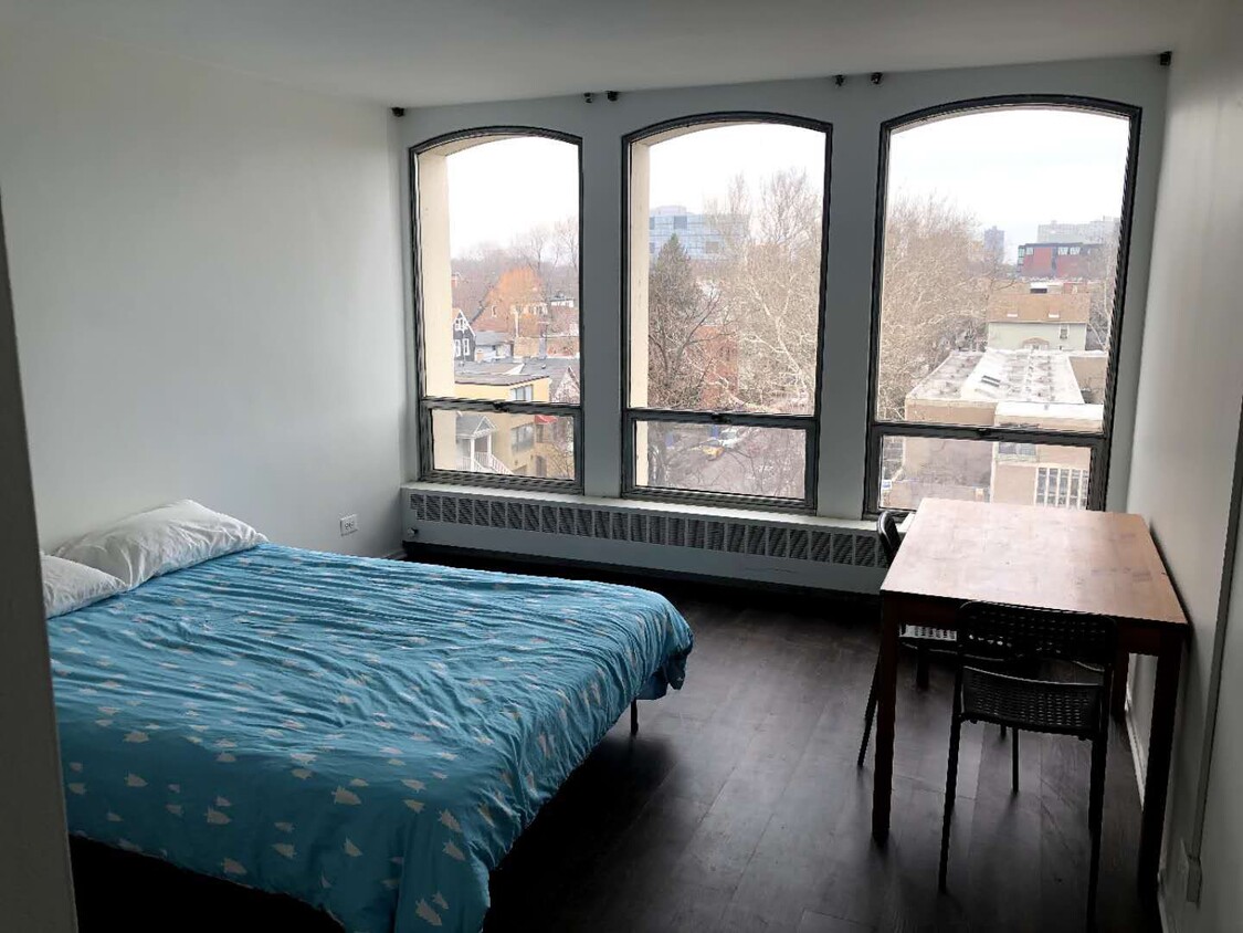 Foto principal - 1401 E 55th St