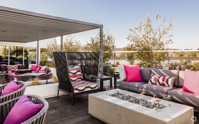 Building Photo - Vida