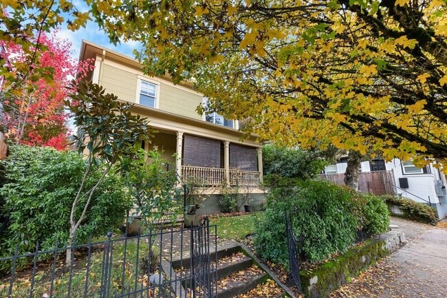 Building Photo - 5726 N Interstate Ave