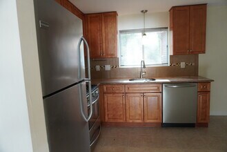 Building Photo - 33 Oxford Cir