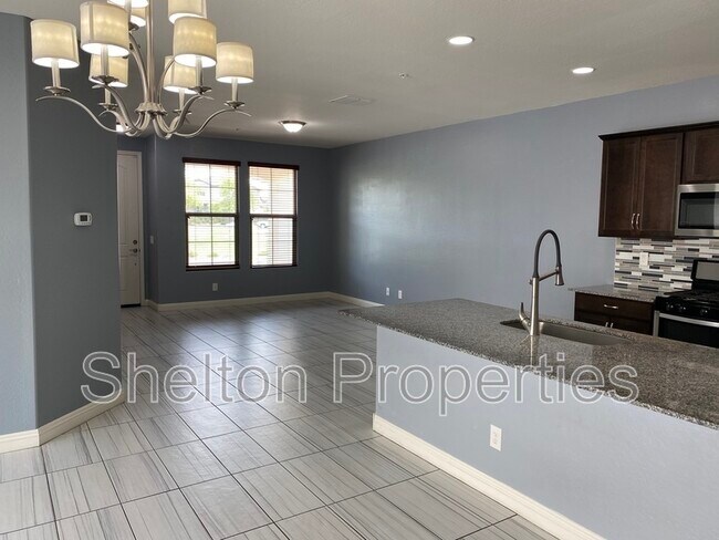 Foto del edificio - 2350 N Delaney Dr