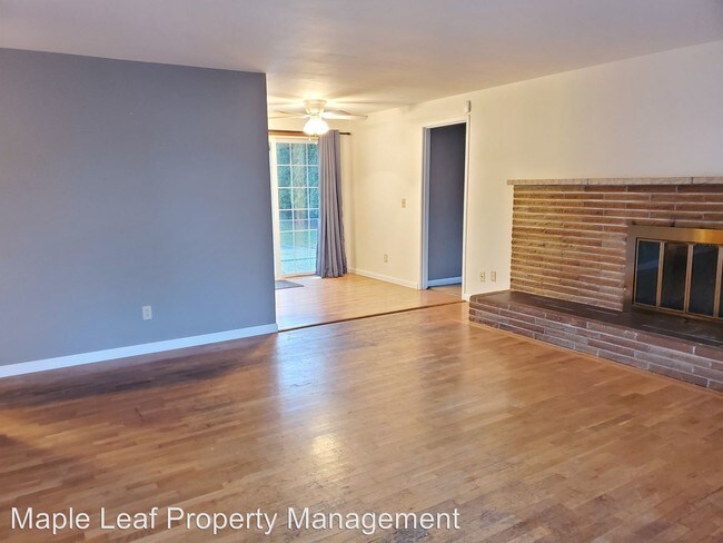 Building Photo - 3 br, 1.5 bath House - 4607 242nd St SW