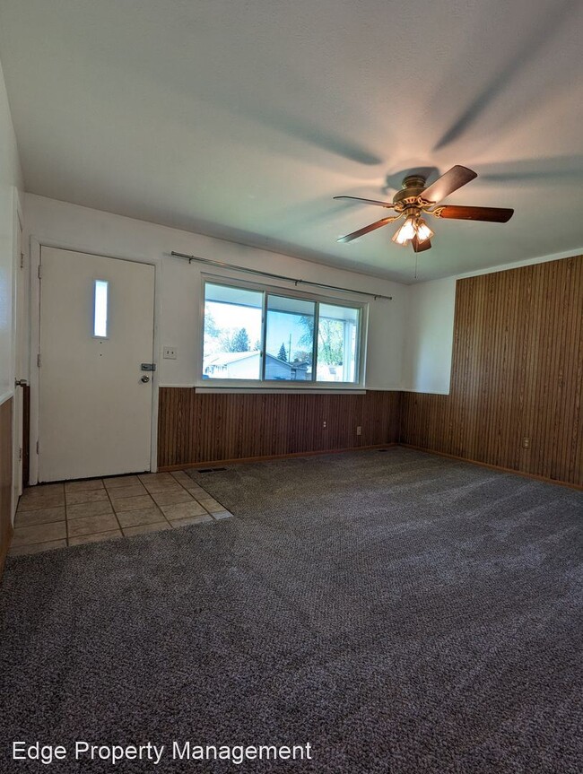 Building Photo - 3 br, 1 bath House - 2320 Packard Dr.