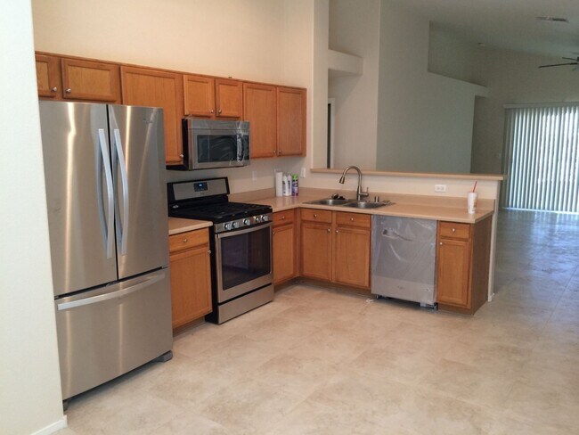 Foto del edificio - Summerlin, Single Story Beautiful 3-bedroom home with 2 full baths