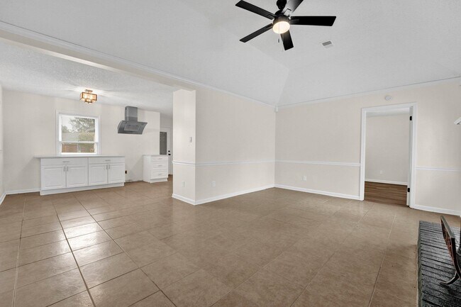 Building Photo - 6531 Goldeneye Dr