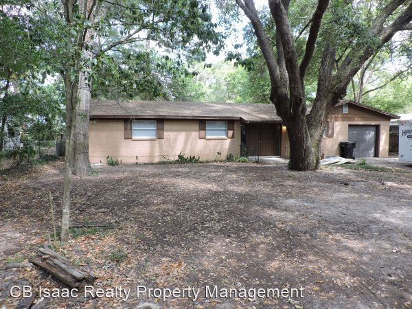 Foto principal - 3 br, 2 bath House - 1155 SE Lake Ln