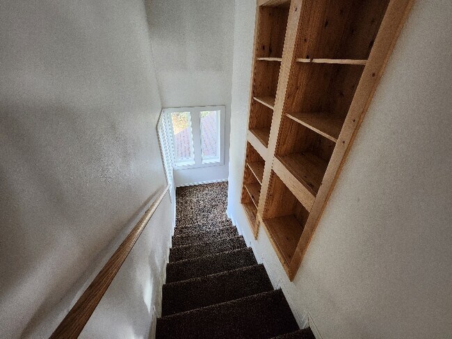 Building Photo - 3343 Fugarwe Ct