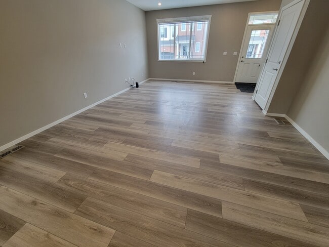 Building Photo - 20821-2019A 19A Ave NW