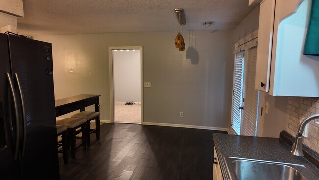 Foto del edificio - 1265 Homer City Way